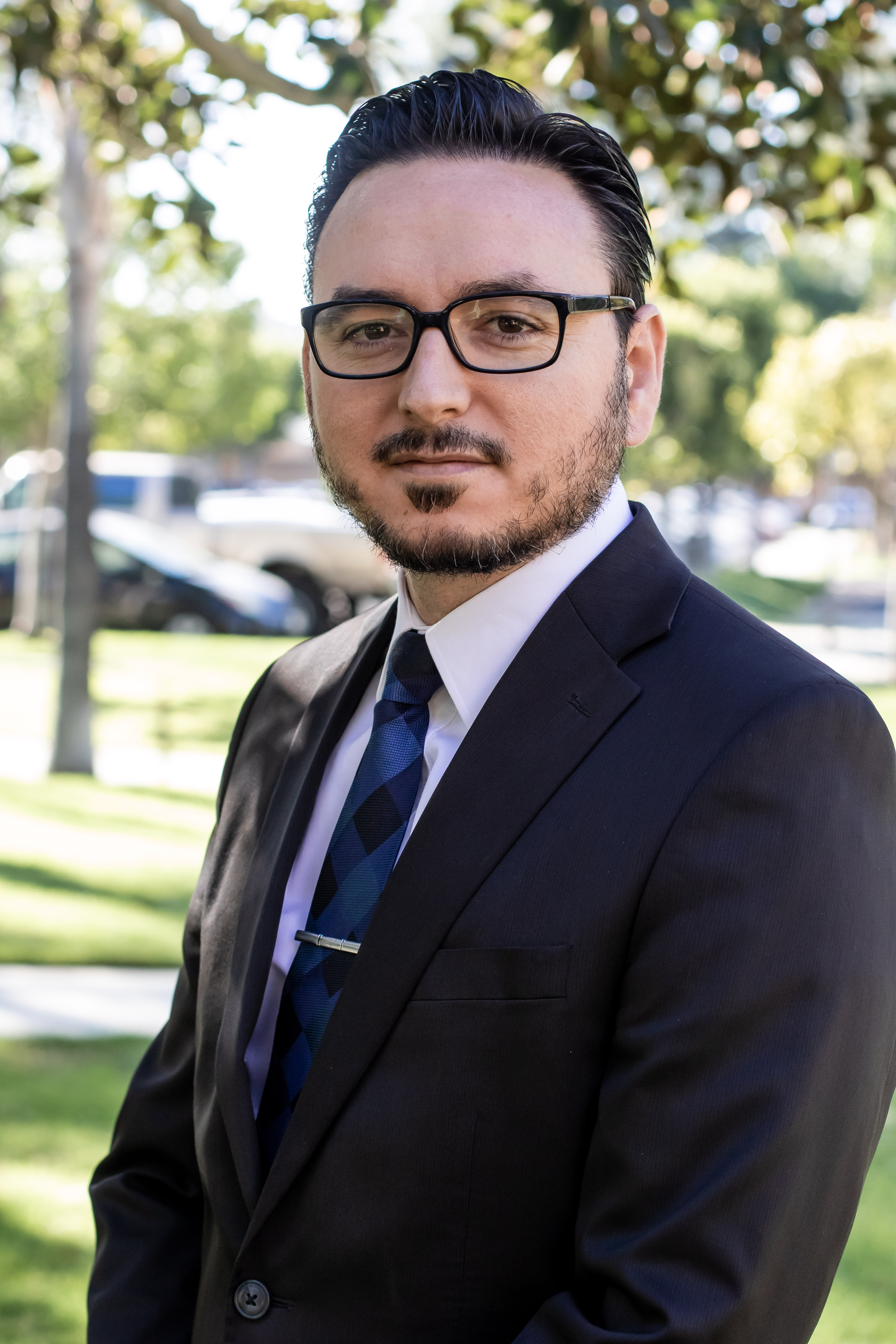 Headshot of Dr. Daniel Ruarte